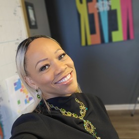 Candicia Hall’s headshot.