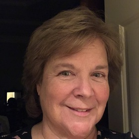 Linda Gail Robinson’s headshot.