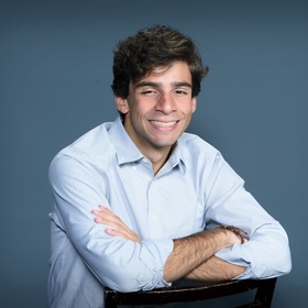 Rafael Celedon-Garcia’s headshot.