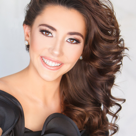 Kaleigh Griswell’s headshot.