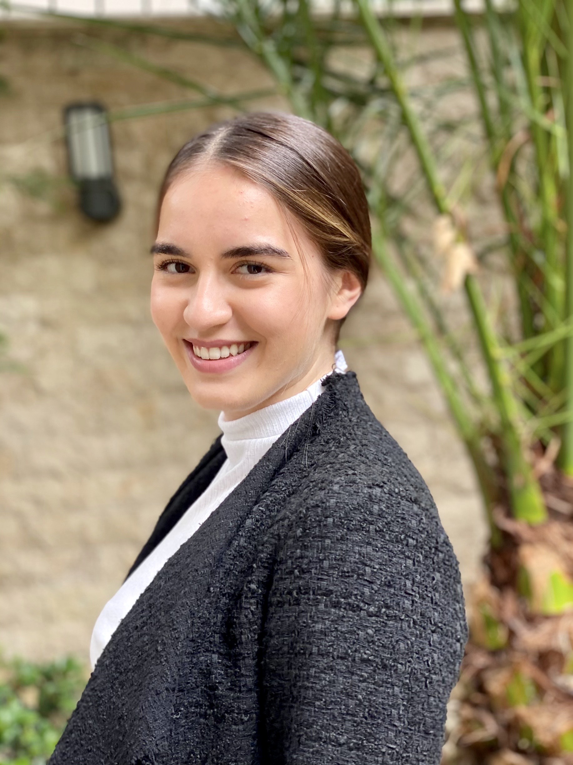 Placeholder headshot for Melis Direk.