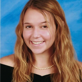 Nicole McClelland’s headshot.