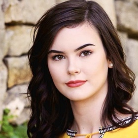 Sarah Smith’s headshot.