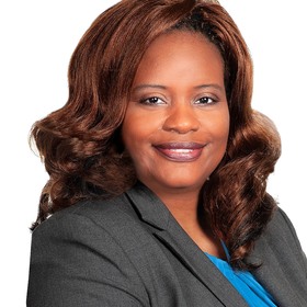 Raven Thompson’s headshot.