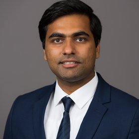 Apurve Chawda’s headshot.