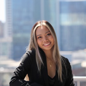 Vivian Do’s headshot.