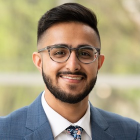 Ayaan Keshwani’s headshot.