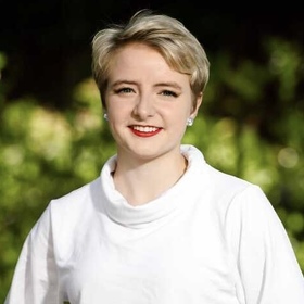 Savannah Luney’s headshot.