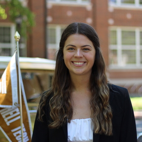Molly Colburn’s headshot.