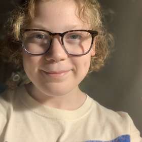 Sarah Jones’ headshot.