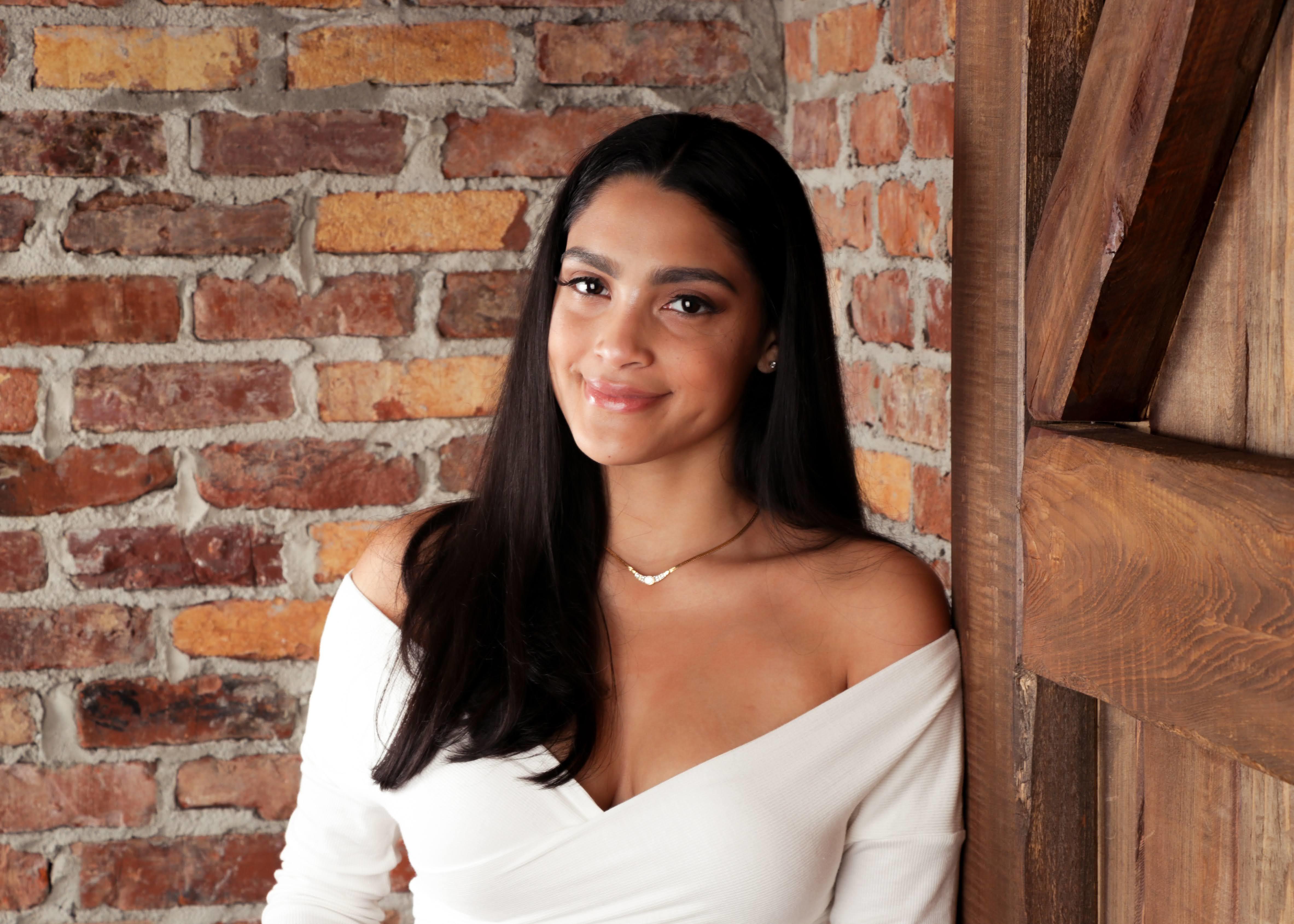 Placeholder headshot for Amaya Hernandez.