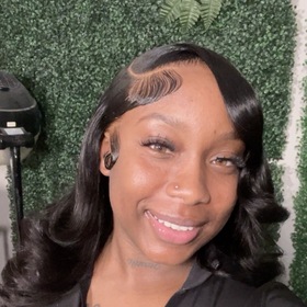 Darnevia Lewis’ headshot.