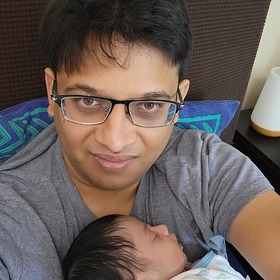 Ashutosh Moghe’s headshot.