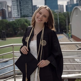 Alexis Brown’s headshot.