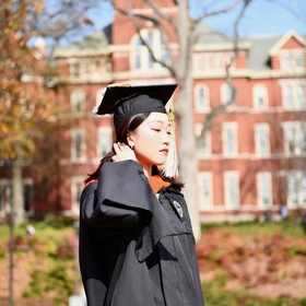 Siting Liu’s headshot.