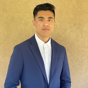 Mario Lopez’s headshot.