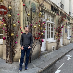 Chase Hedelius’ headshot.