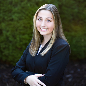 Amelia Wetherington’s headshot.