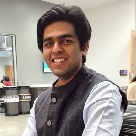 Yash Singhal’s headshot.