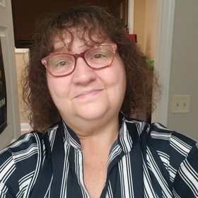 Jeanna Hale Schrader’s headshot.