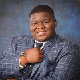 Mitchell Harris’ headshot.