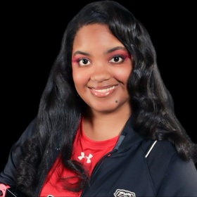 Alina Batiste’s headshot.
