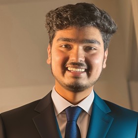 Rohan Khandelwal’s headshot.