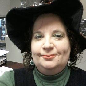 Catherine Collingwood Estes’ headshot.