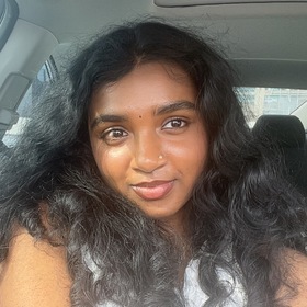 Nandhini Nadarajan’s headshot.