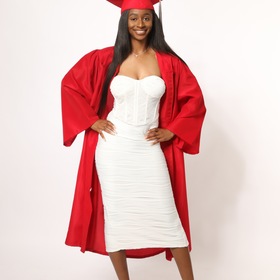 Olivia Floyd’s headshot.