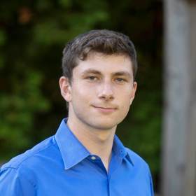 Tom Kohen’s headshot.