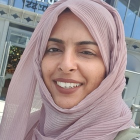 Fatimah Abdulrazak’s headshot.