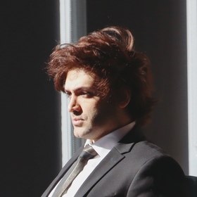 Shahrokh Shahi’s headshot.