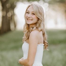 Grace Polikowsky’s headshot.