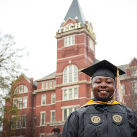 Vikwato Kamanga’s headshot.