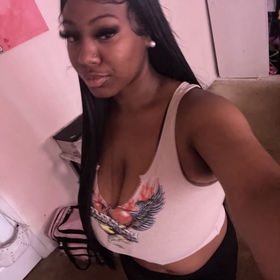 Akira Thomson’s headshot.