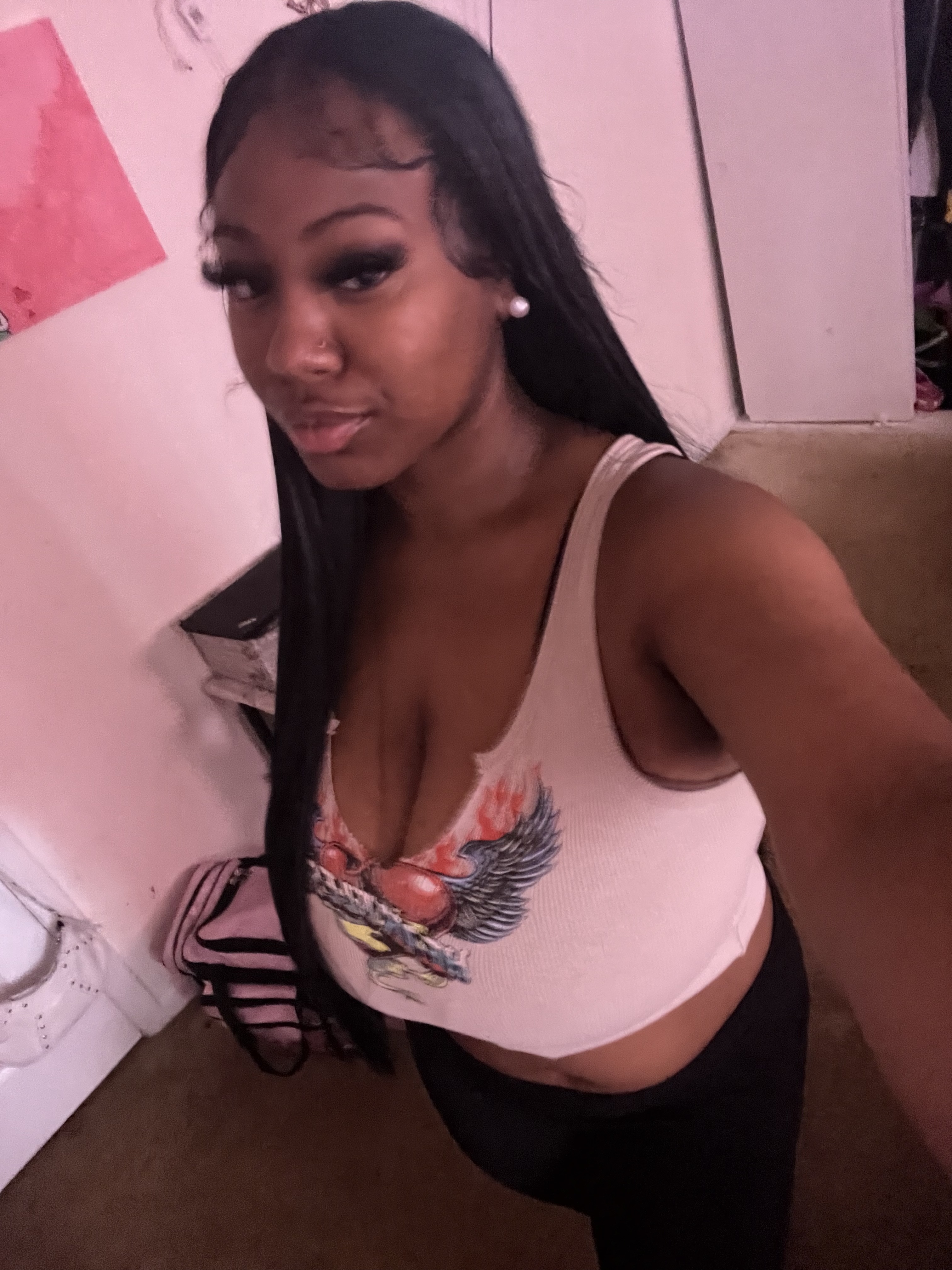 Placeholder headshot for Akira Thomson.