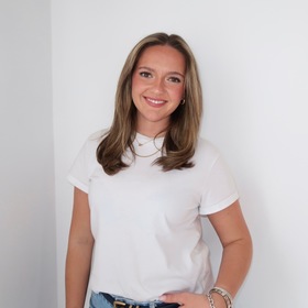 Ella Ward’s headshot.