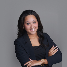 Olivia Liegl’s headshot.