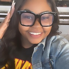 Madison Robinson’s headshot.