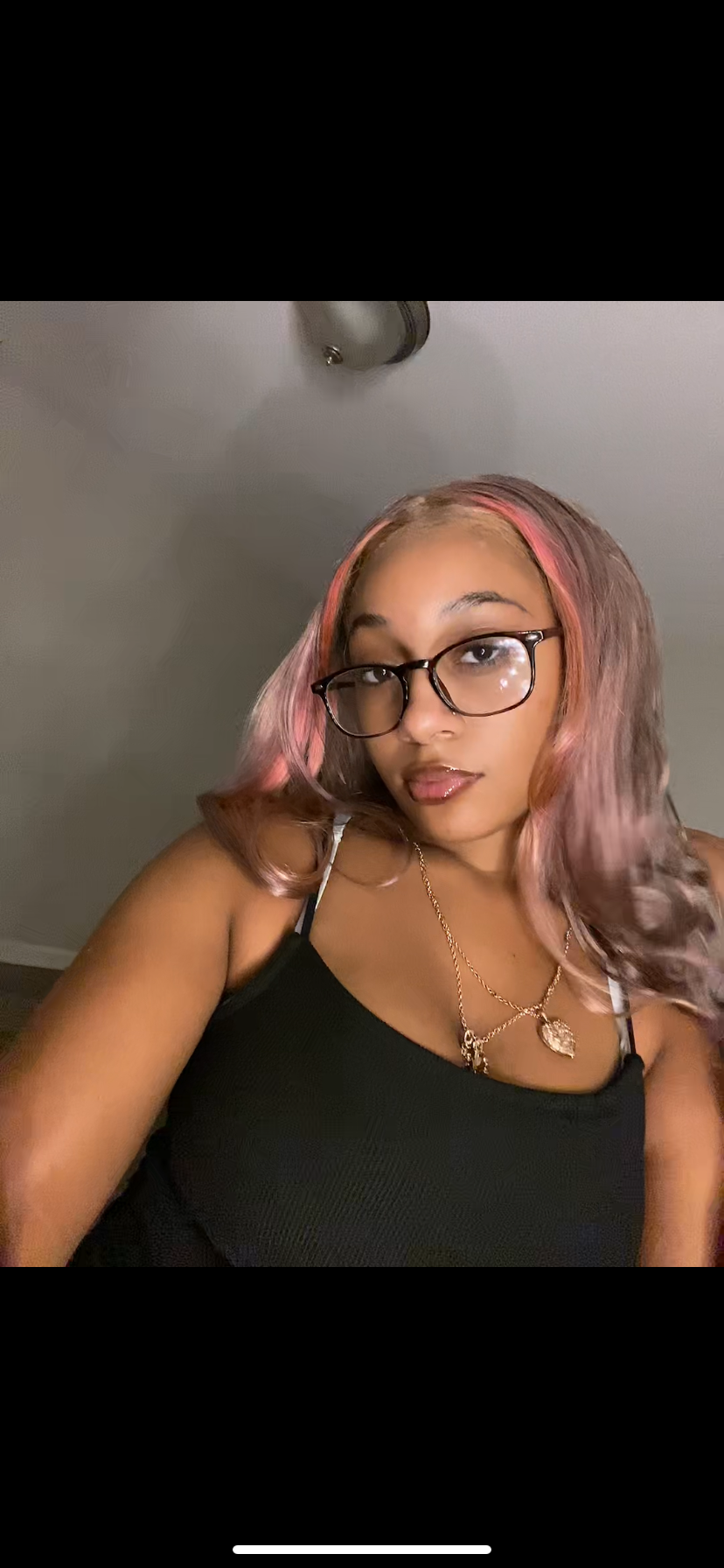 Placeholder headshot for Ariana Ward.