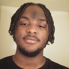 Amyas Hayes’ headshot.