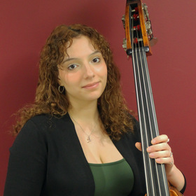 Molly Martellotta’s headshot.