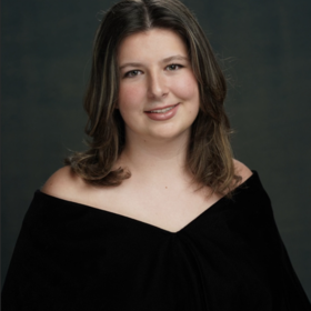 Grace DiCarlo’s headshot.