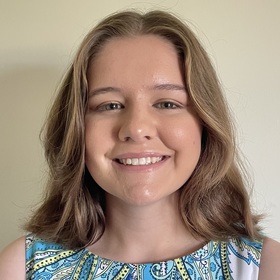 Elizabeth Stengell’s headshot.