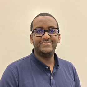 Henok Girma Nida’s headshot.