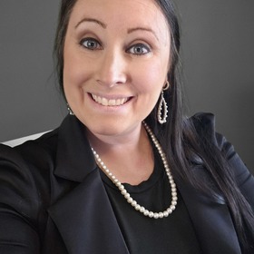 Christine Franklin’s headshot.