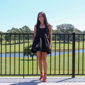 Angie Zapata’s headshot.