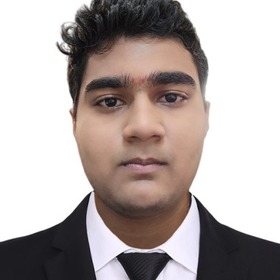 Kavya Bharadwaj’s headshot.