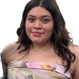 Nancy Perez Farret’s headshot.